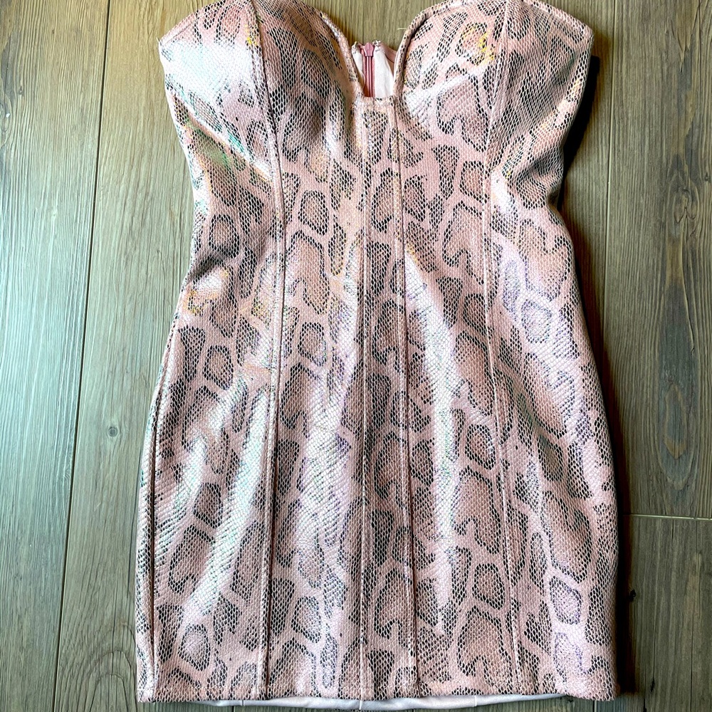 Beautiful Snake print pink mini dress